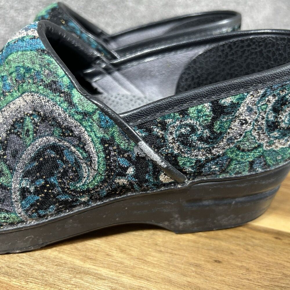 Dansko Vegan Women’s Size EU 39 US 8.5 Green Paisley Tapestry Slip On Clog Shoes - Picture 9 of 12